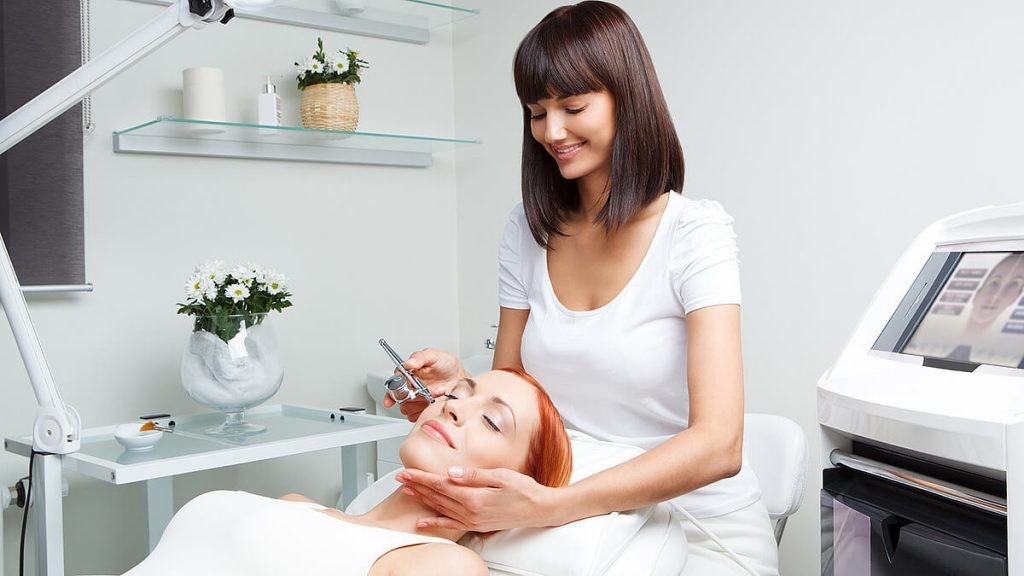 İzmir Kalıcı Makyaj İşlemleri ve Uzmanları